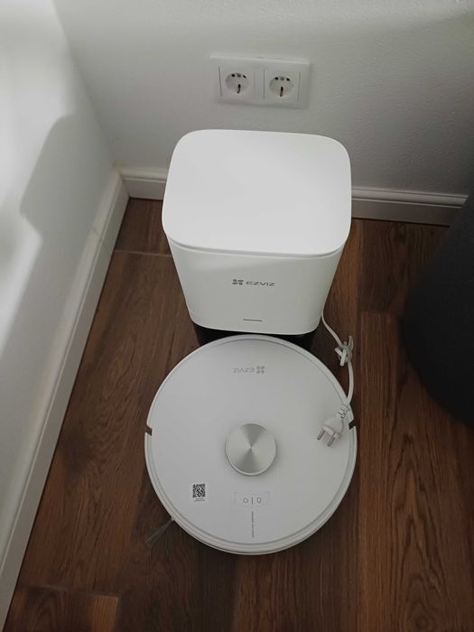 Aspirator robot Ezviz