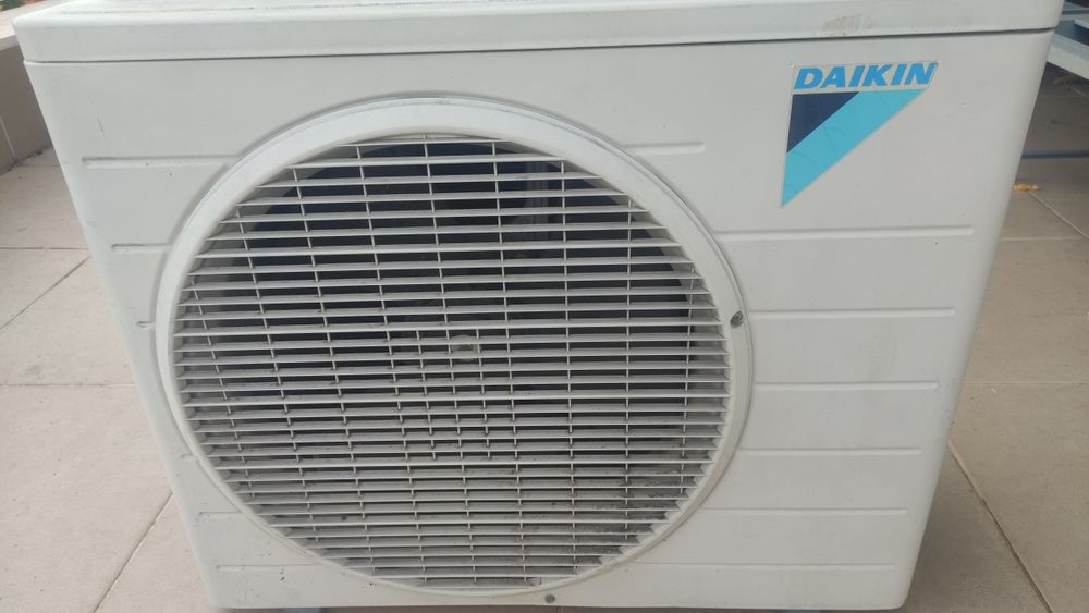 Климатик Дайкин Daikin втора ръка. Лично предаване във Варна