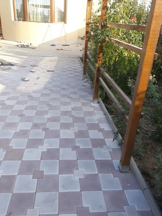 Pavaj borduri pavele pentru gradina si piscina. Montaj pavaj