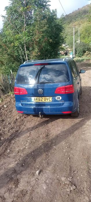 VOLKSWAGEN Touran 2012 — imagine 3