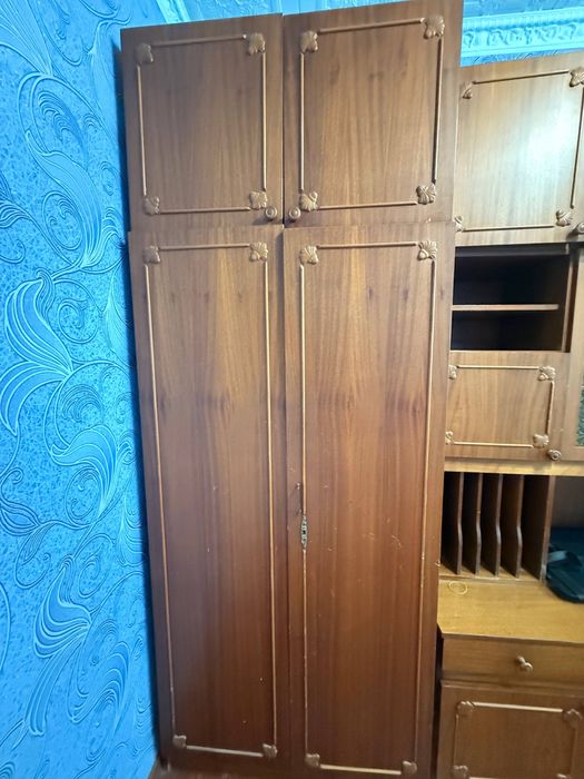 Шкаф сервант стенка