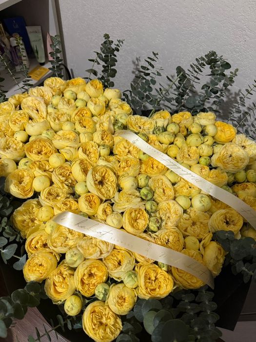 Пионовидные розы в виде сердца (кустовые)