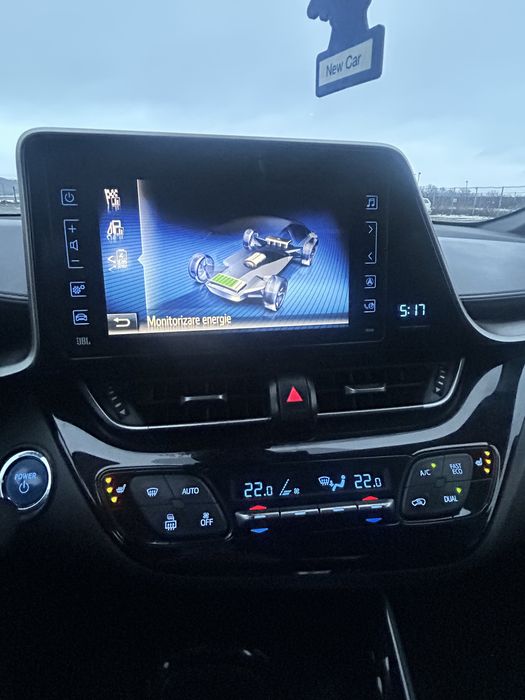 Toyota CH-R 1.8 Hybrid Bi-Tone