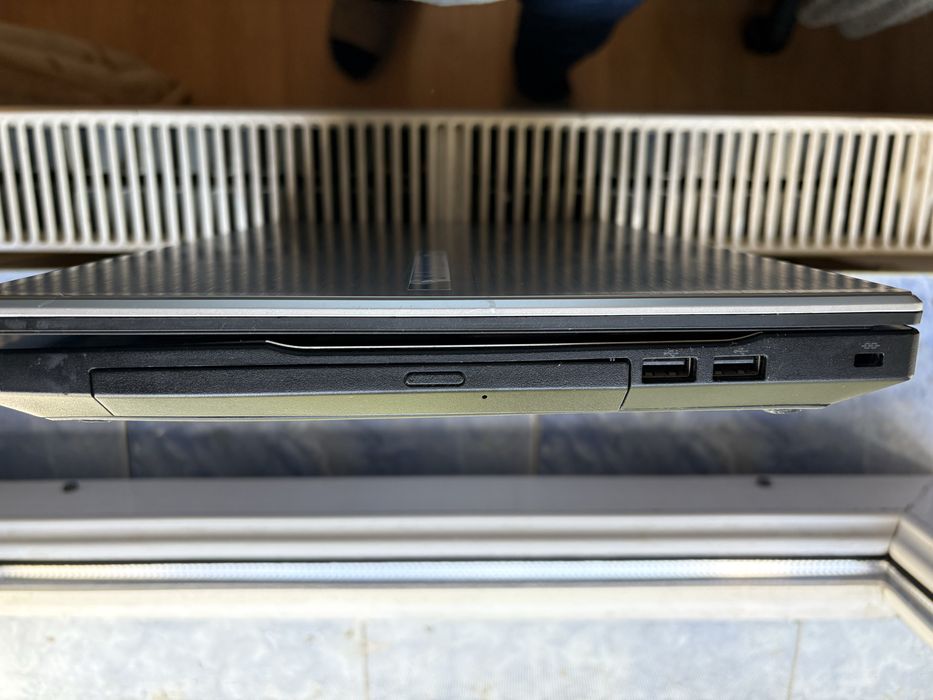 Laptop Samsung cu procesor I7,