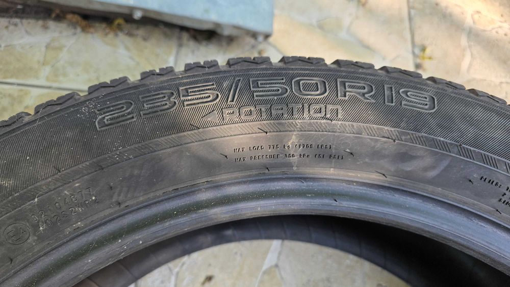 Anvelope iarnă Nokian WR SUV 4 235/50 R19, 4X4 set