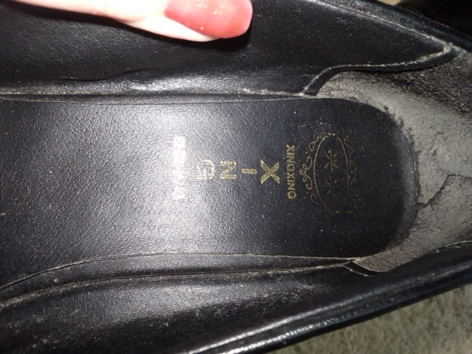 Продам туфли на высоком каблуке с платформой