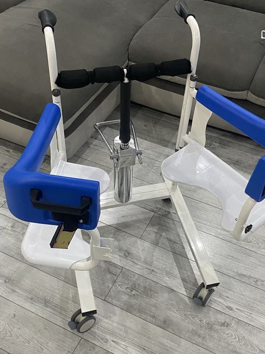 Scaun de transfer/WC mobil pentru persoane cu dizabilități / vârstnici