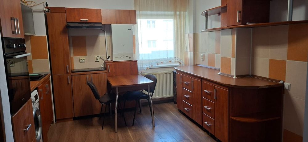 Apartament zona Metro