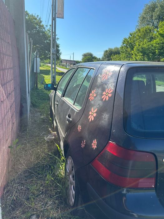 Se vinde Volkswagen golf 4