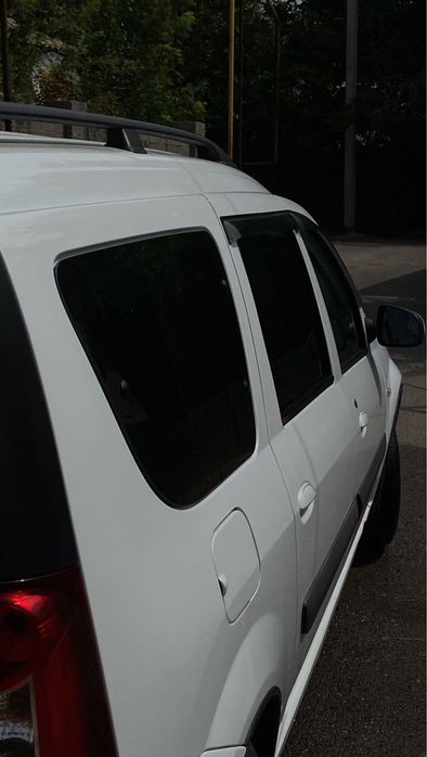 Lada | Largus |