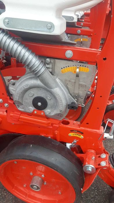 Cеялка дисковая 6-ти рядная Оздуман