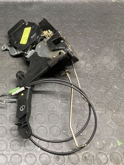 Брава предна лява за тойота рав4/Toyota rav4 00-05г