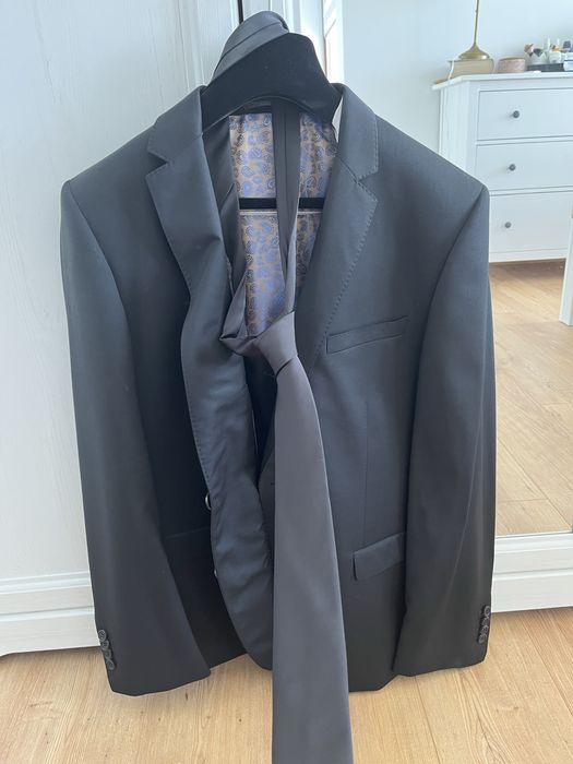 Мъжки черен стилен костюм Slim Fit  Pierre Cardin  50 размер