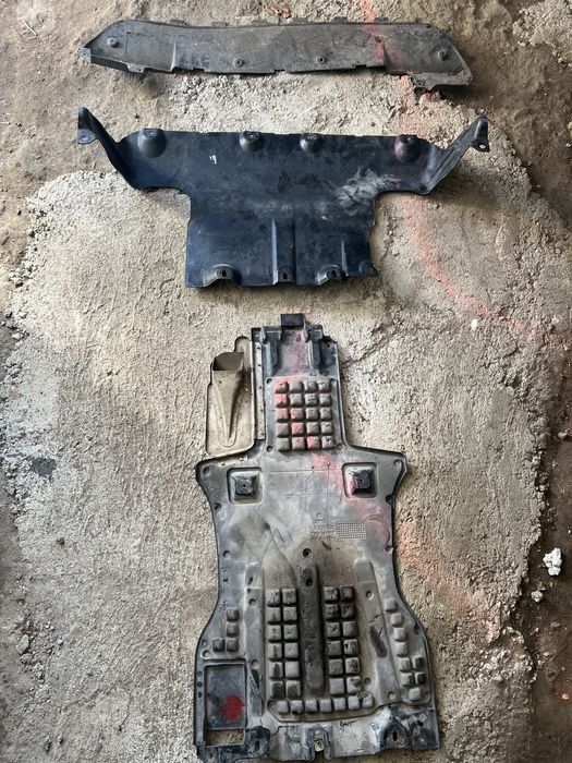 Кори под двигател Porsche cayenne 2008