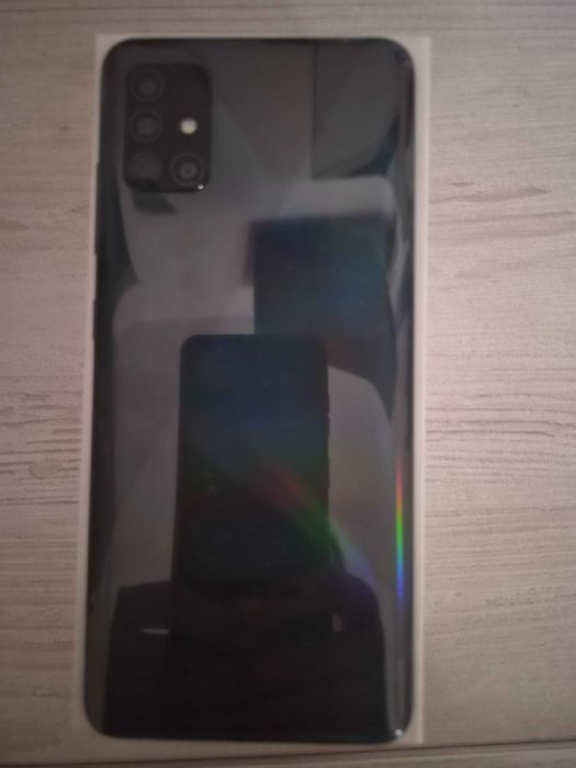 Vand Samsung A51 folosit