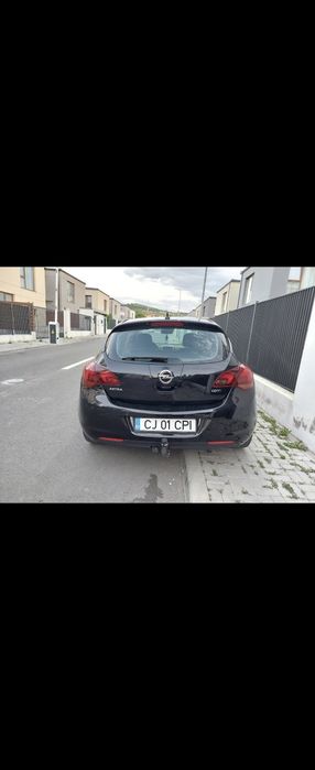 Vand Opel Astra J Urgent