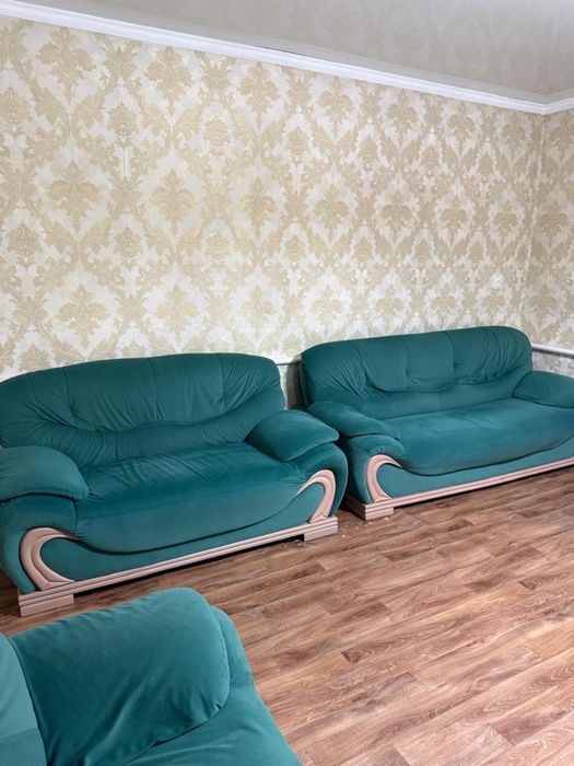 Срочно продам набор диванов