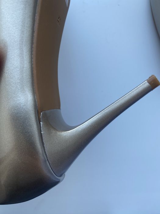 Продам туфли лодочки на шпильке