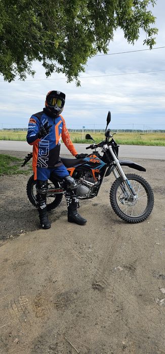 Продам эндуро мотоцикл с документами