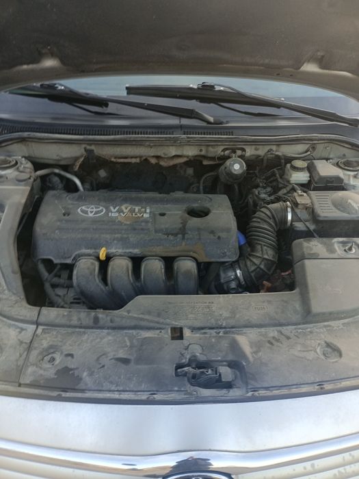 Авенсис продам.в отличном состоянии