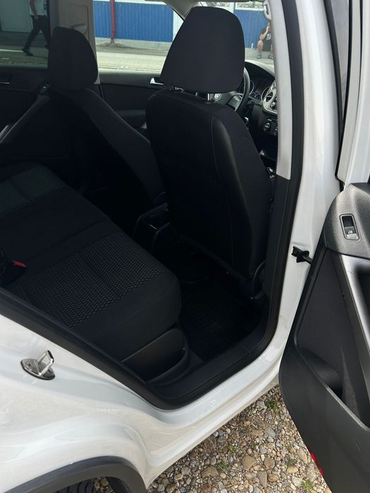 Vând VW Tiguan 2.0 TDI