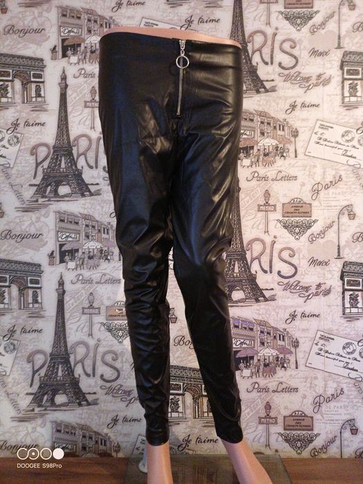 Дънки и панталони на промо цена