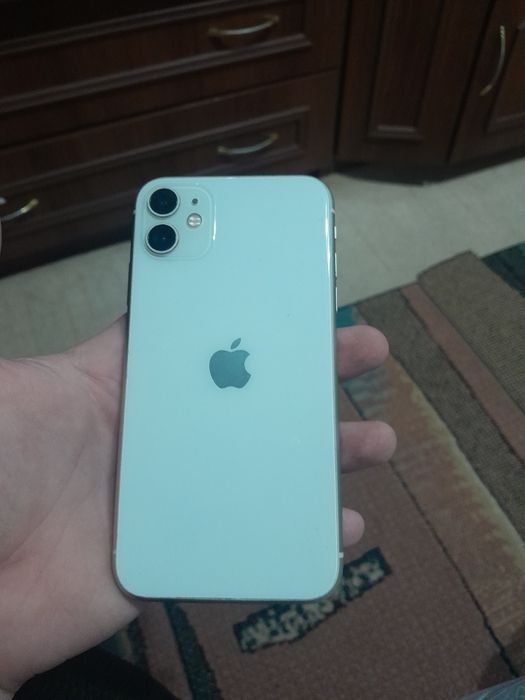 Продам iphone 11