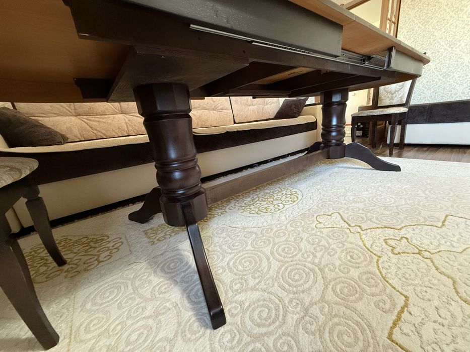 Продам стол + стулья 8 шт