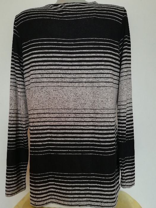 Две нови дамски блузи размер L по 27 лв.