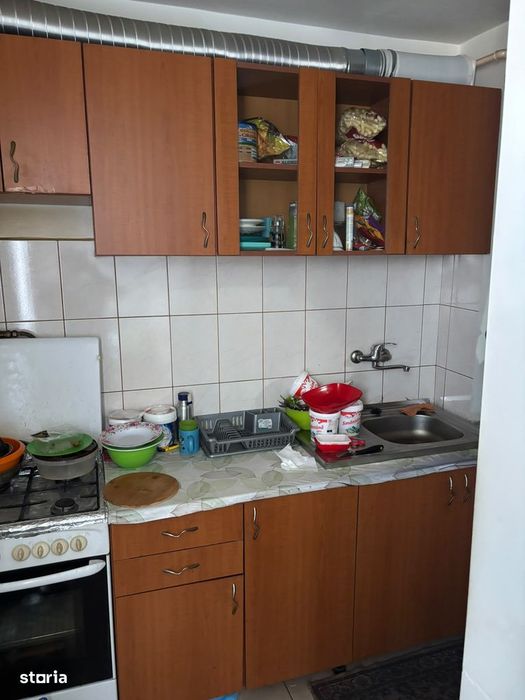 Vând garsoniera - zona Burdea etaj 9/10 — fotografia 1