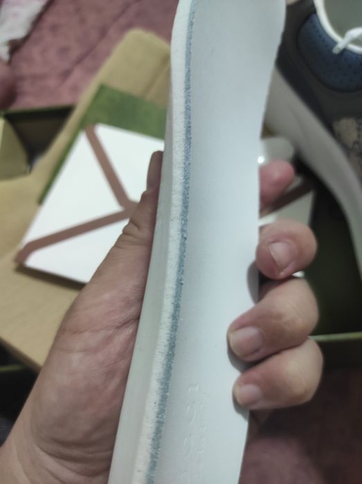 Крассовки от бренда GUCCI