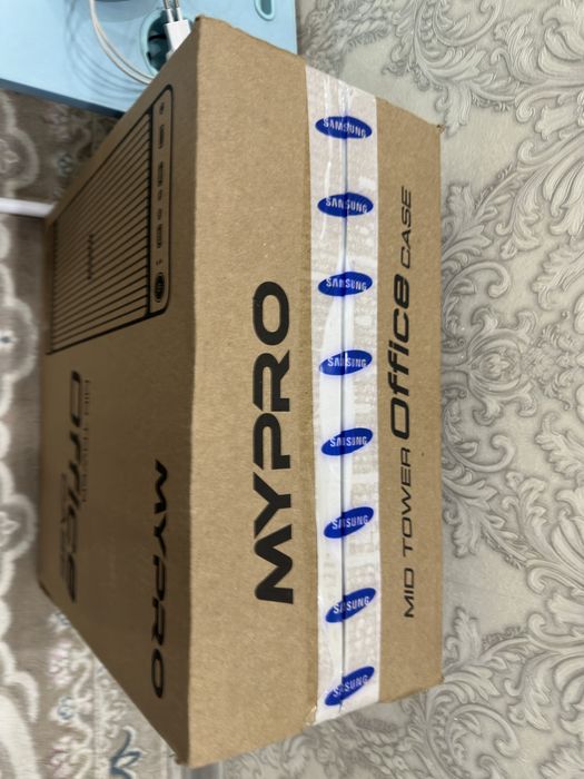 Монитор и корпус для компьютера