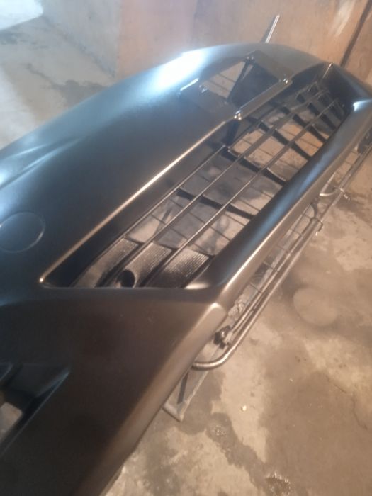 Бампер передни на Естима