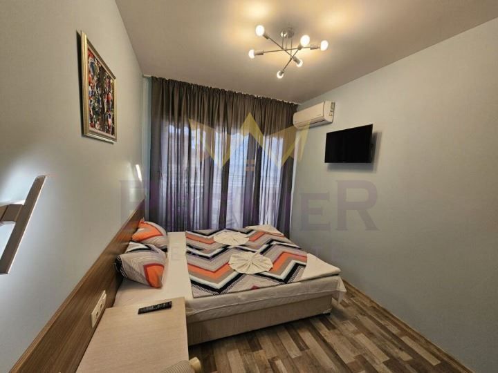 Продава се Тристаен апартамент в к.к. Златни пясъци - 100 кв.м за 1850 €/кв.м - Снимка #4