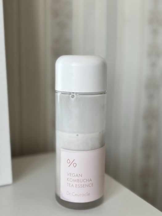 Продам уходовую косметику для лица