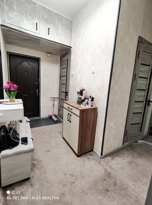Продажа Евро однушка Дустлик 1 Янгихает 44м² балкон 2х6 разделка