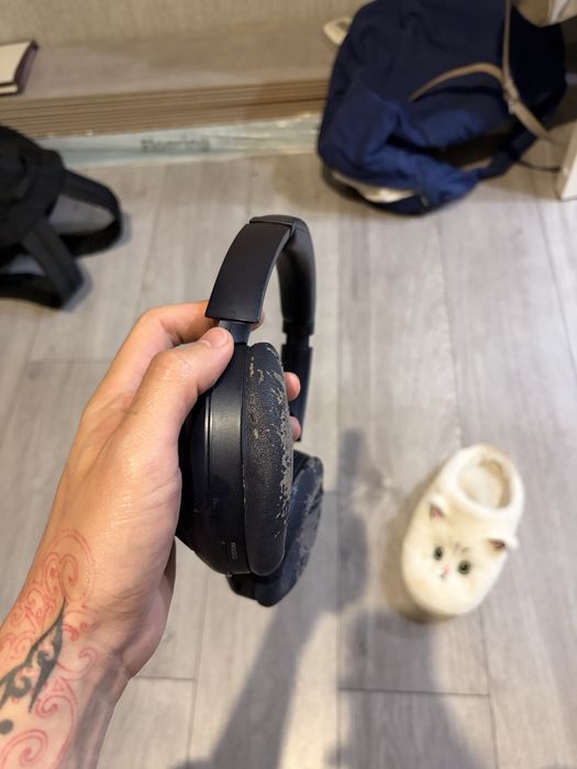 Sony WH-1000XM4 blue