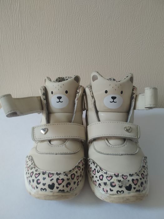 Ботинки на девочку демисезонные, р. 30.