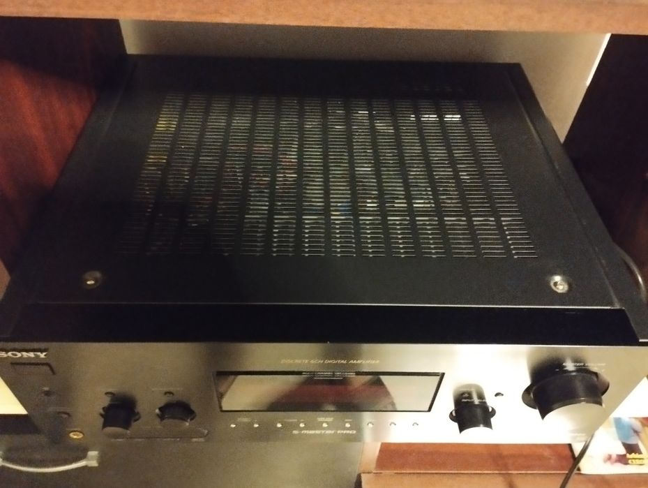 Stație de amplificare SONY