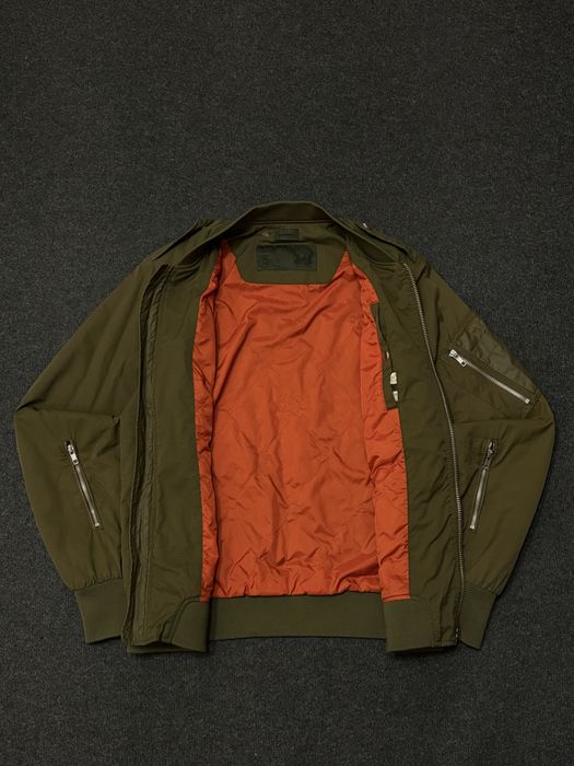 Яке Diesel Bomber