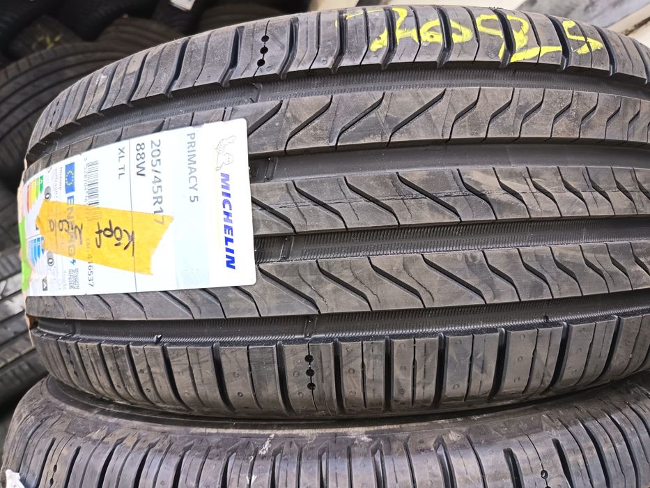 Anvelope vara 205 45 17 Michelin 2025 noi