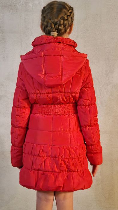 Продам куртку-пальто для девочки на рост 135-146