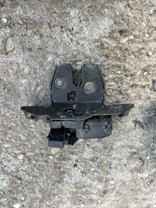 Broasca Haion | Opel Adam Ampera Astra K / J Karl Mokka Zafira B / C | Incuietoare / Inchizatoare Hayon Portbagaj Spate Mecanism Inchidere Portbagaj