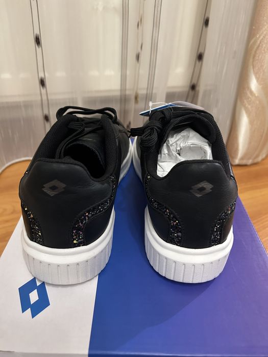 Încălțăminte sport