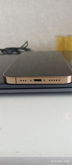 Iphone 12pro продажа.