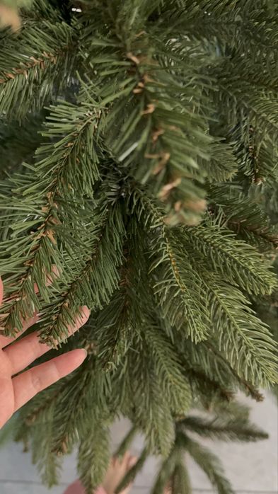 Продается новогодняя ёлка