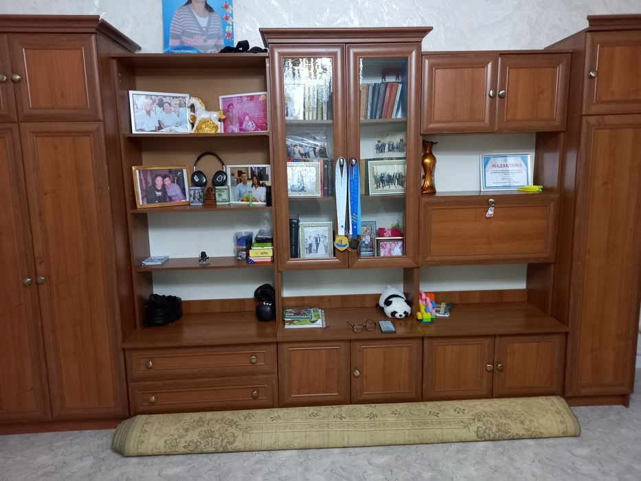 Продам стенку бу