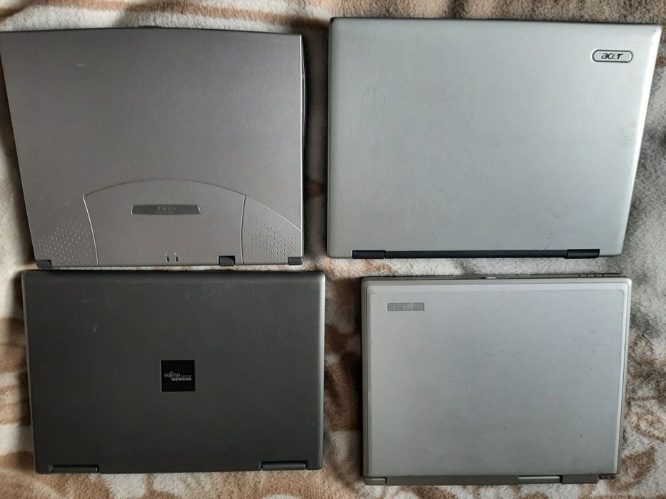 Vând laptopuri second-hand pentru piese de schimb