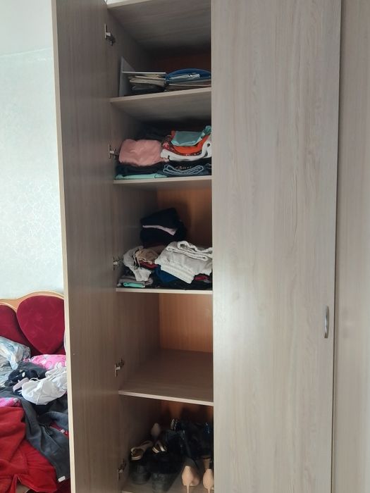 Продается большой шкаф