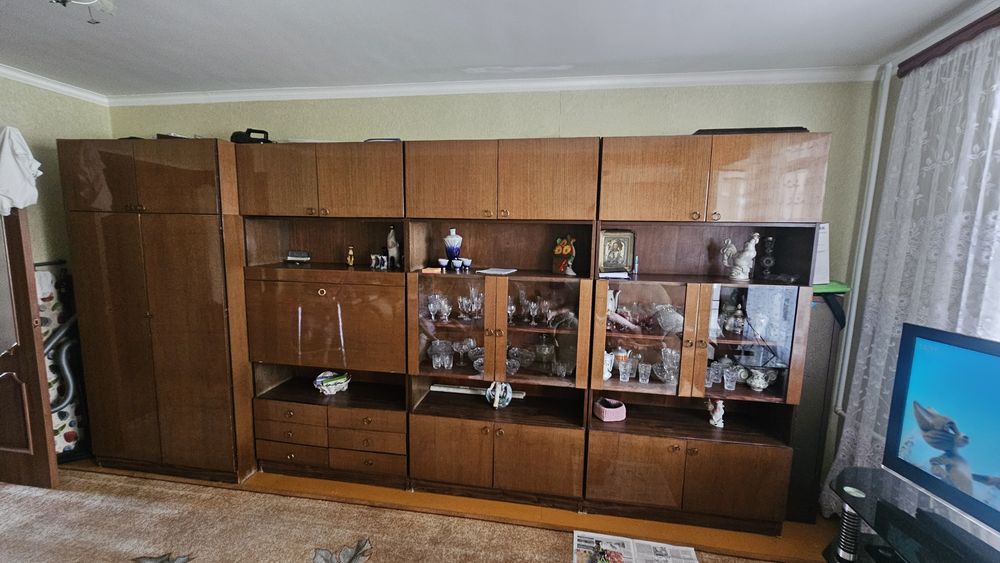 Продам советскую стенку